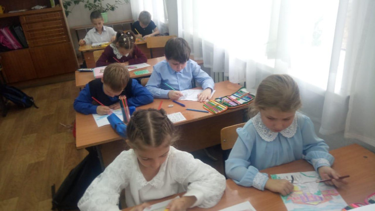 Движение Первых запустило новые раскраски.